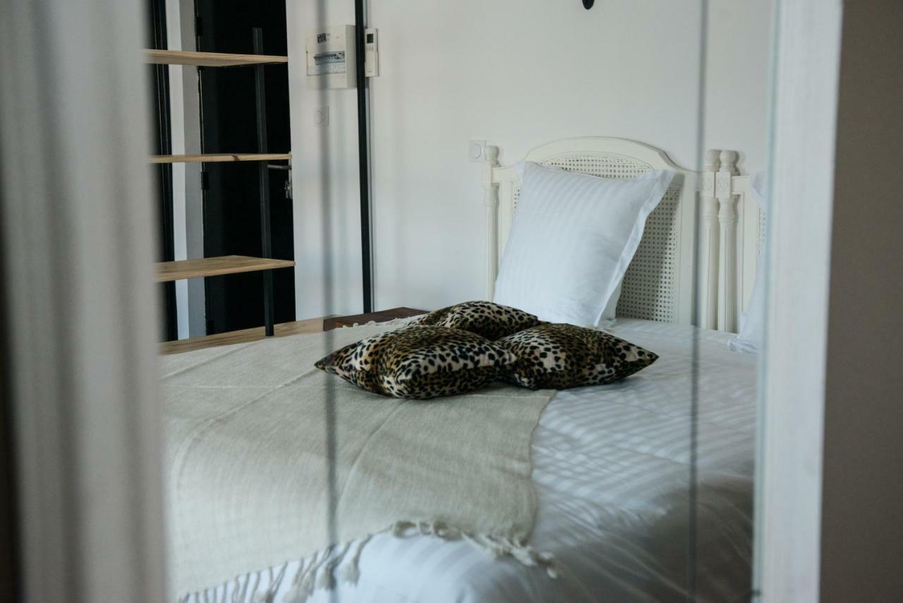 Les Suites Du 17 Aigues-Mortes Buitenkant foto